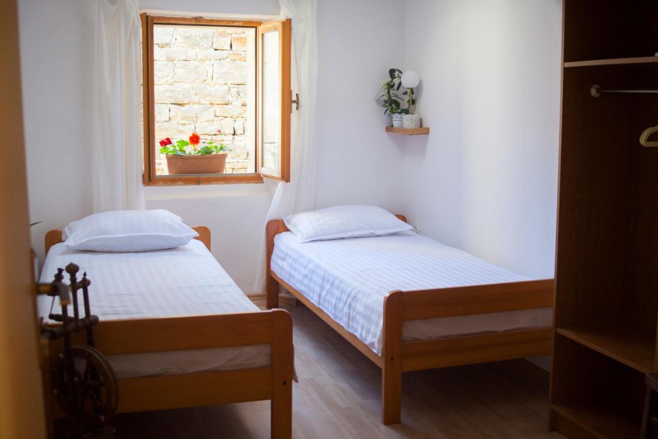 Amarilis Rooms 그로즈냔 외부 사진
