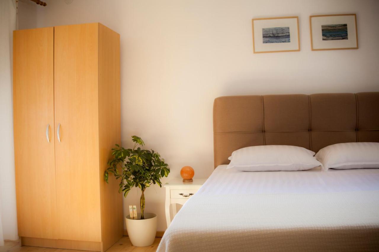 Amarilis Rooms 그로즈냔 외부 사진