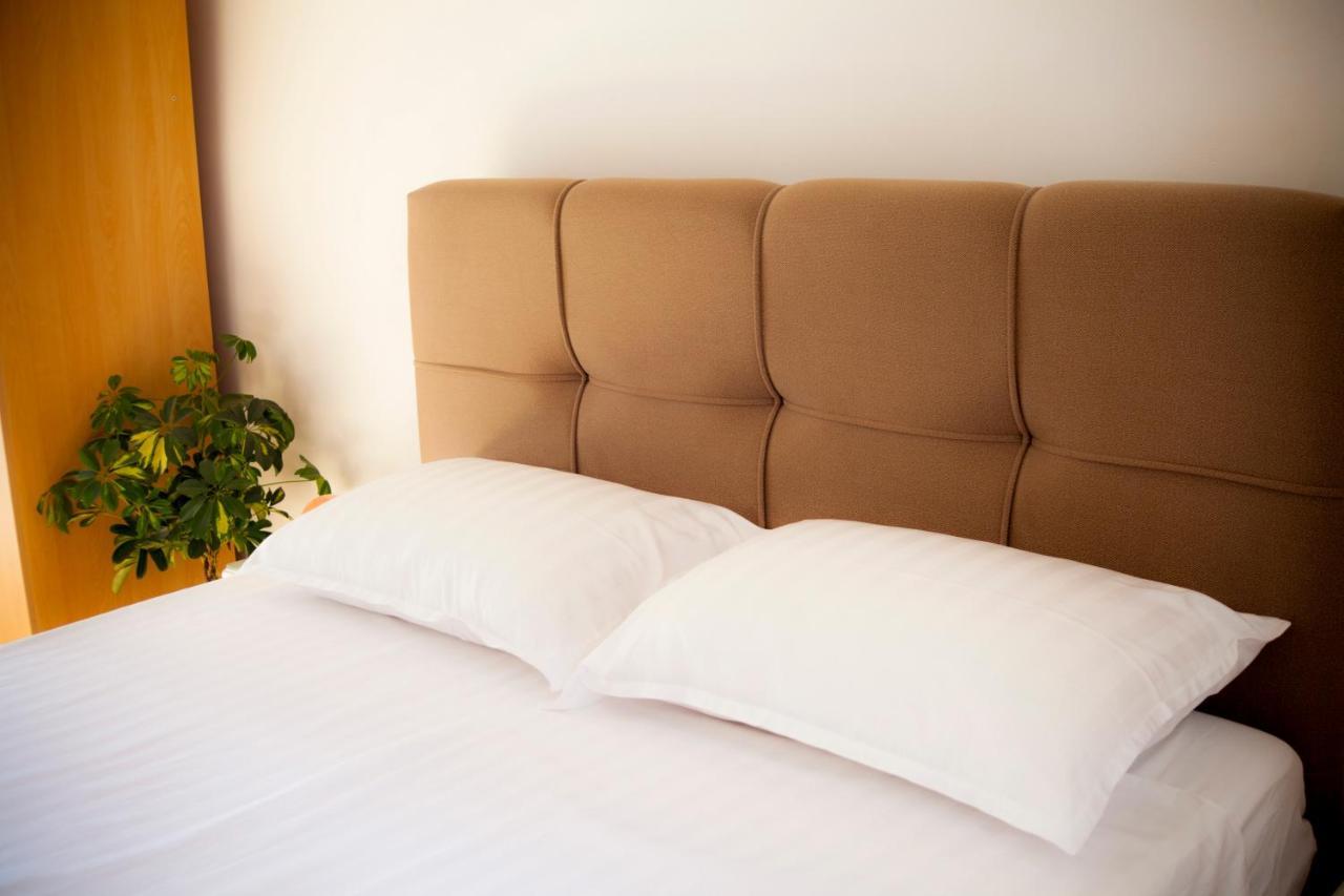 Amarilis Rooms 그로즈냔 외부 사진