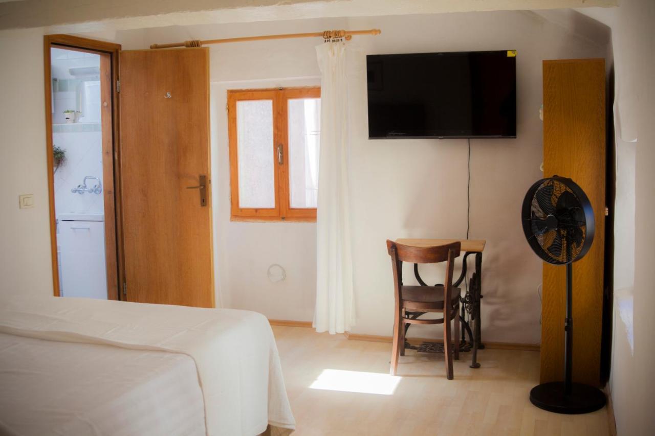 Amarilis Rooms 그로즈냔 외부 사진